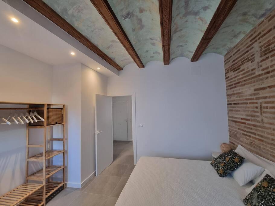 Centrica Y Encantadora Vivienda. Valencia Eksteriør billede