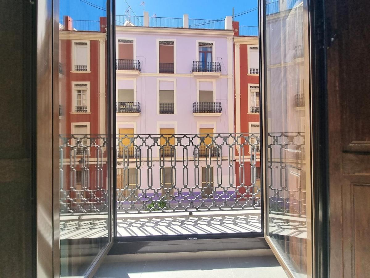 Centrica Y Encantadora Vivienda. Valencia Eksteriør billede